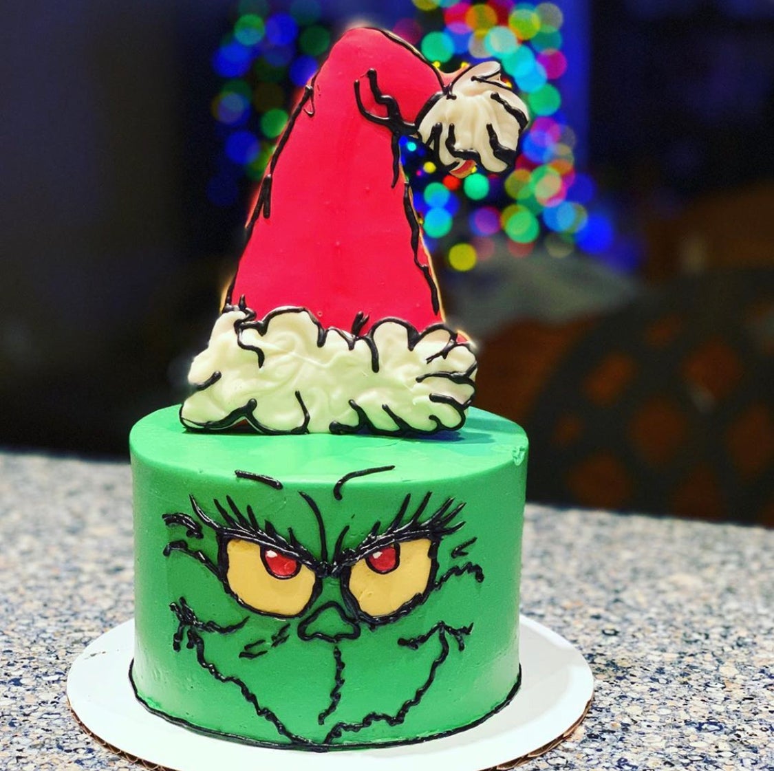 Grinch Who Stole Christmas - Decorated Cake by Elisabeth - CakesDecor